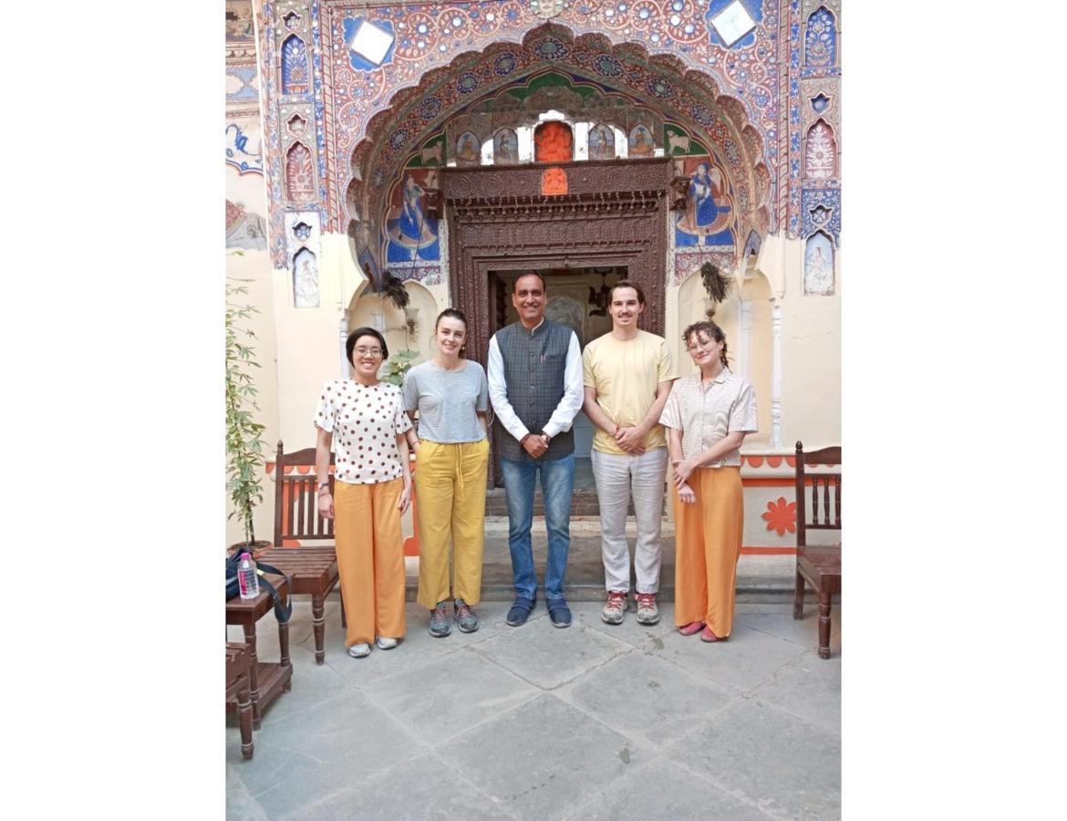 Singhasan Haveli, Mandawa Apartment Екстериор снимка