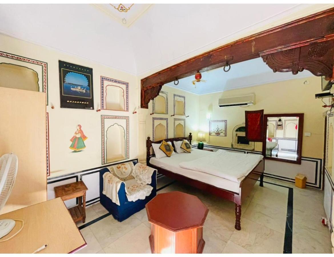 Singhasan Haveli, Mandawa Apartment Екстериор снимка